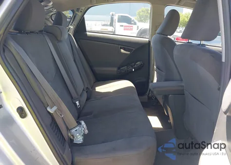 2011 Toyota Prius Three z USA, uszkodzony, nr VIN JTDKN3DU9B1419762